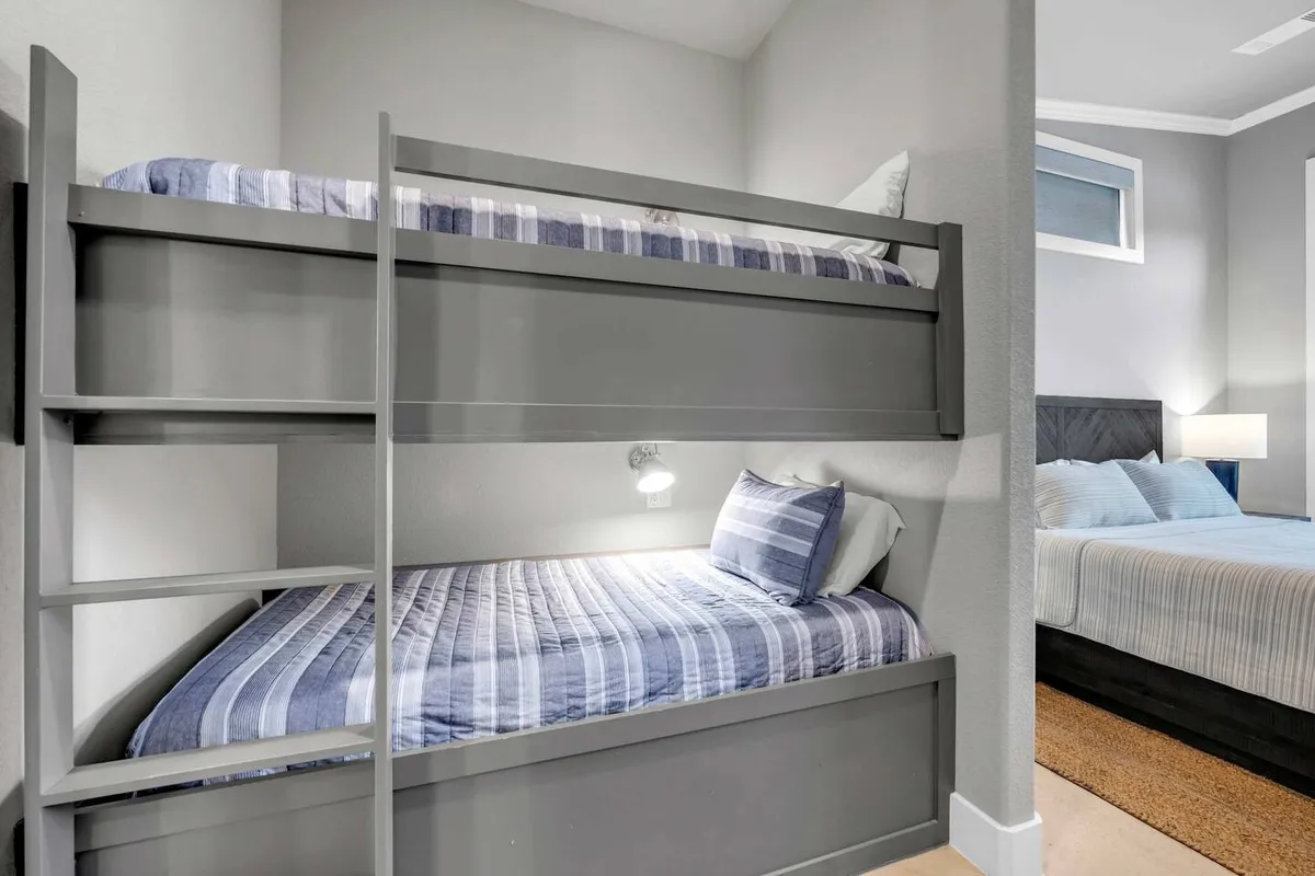 Wander Kingsland Lake #48