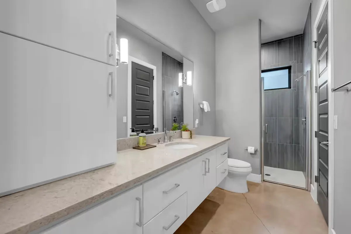 Wander Kingsland Lake #19