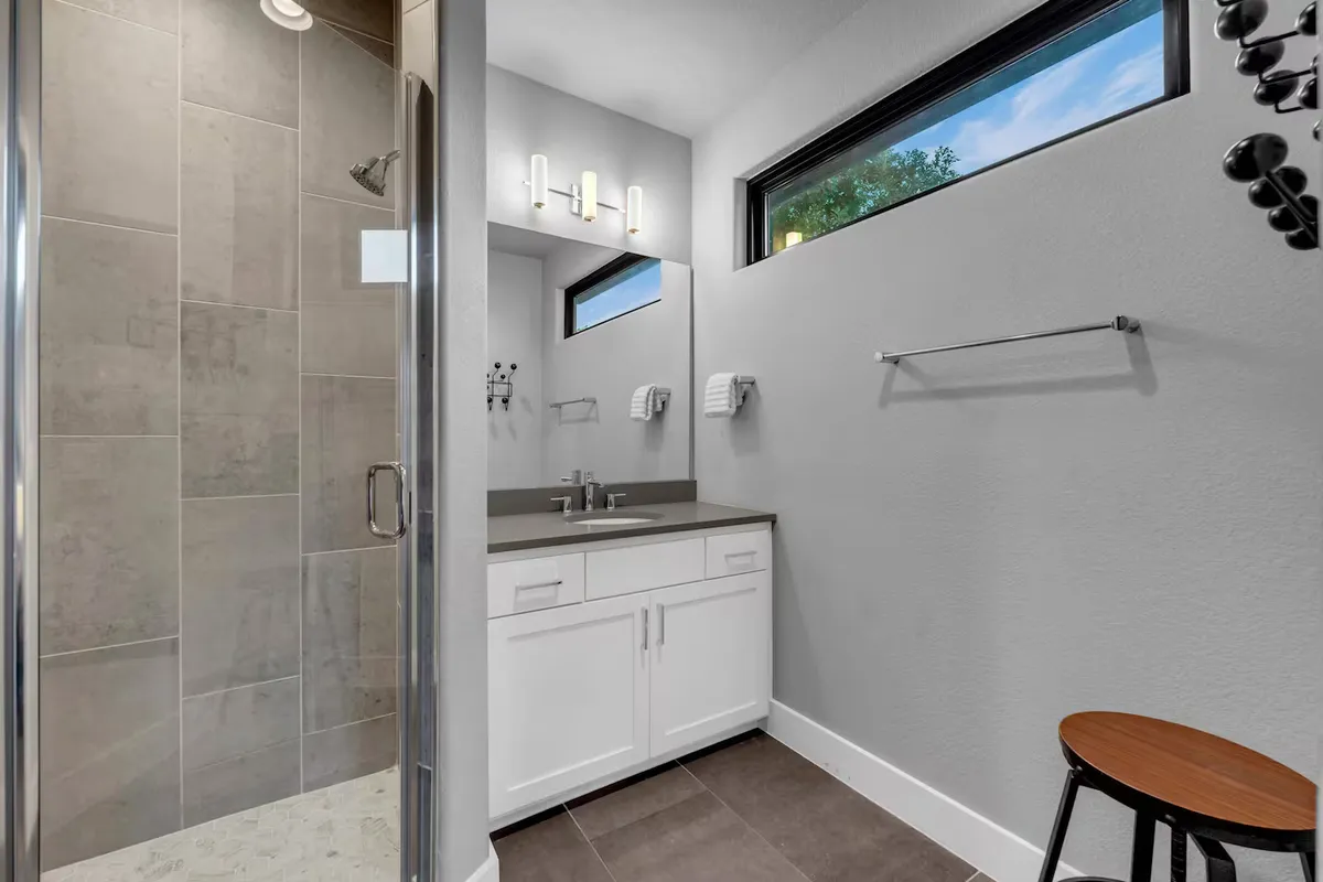 Wander Kingsland Lake #23