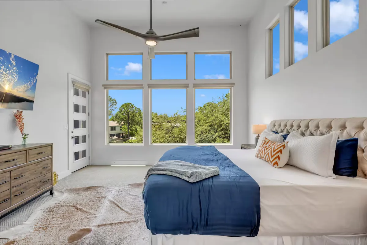 Wander Kingsland Shores