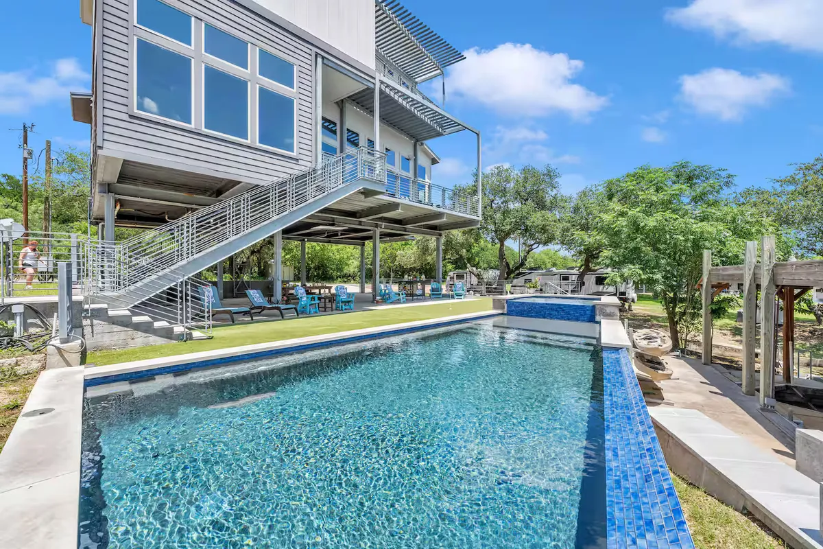 Wander Kingsland Shores #25