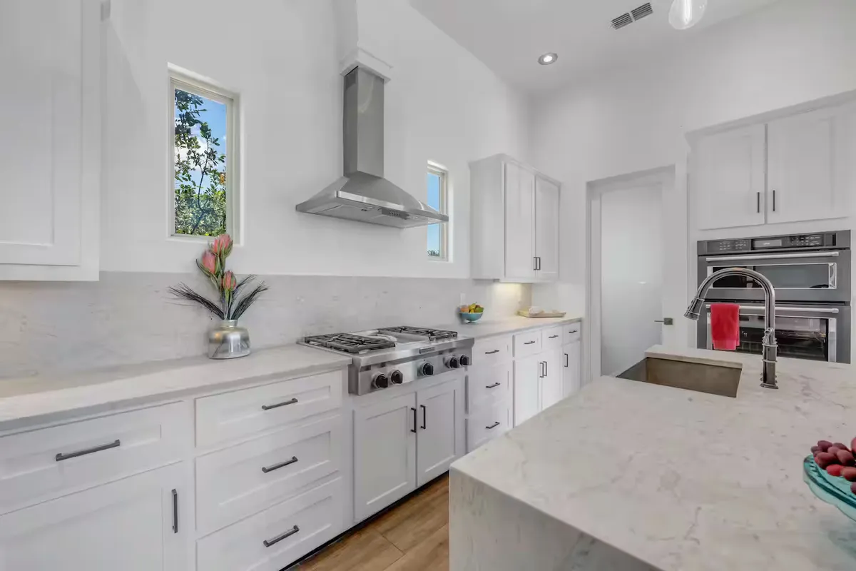 Wander Kingsland Shores #36