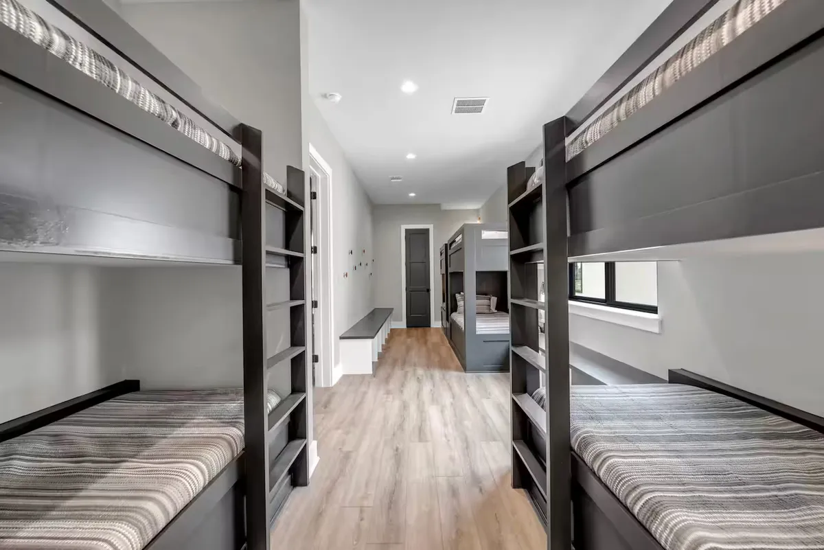 Bedroom 5 image