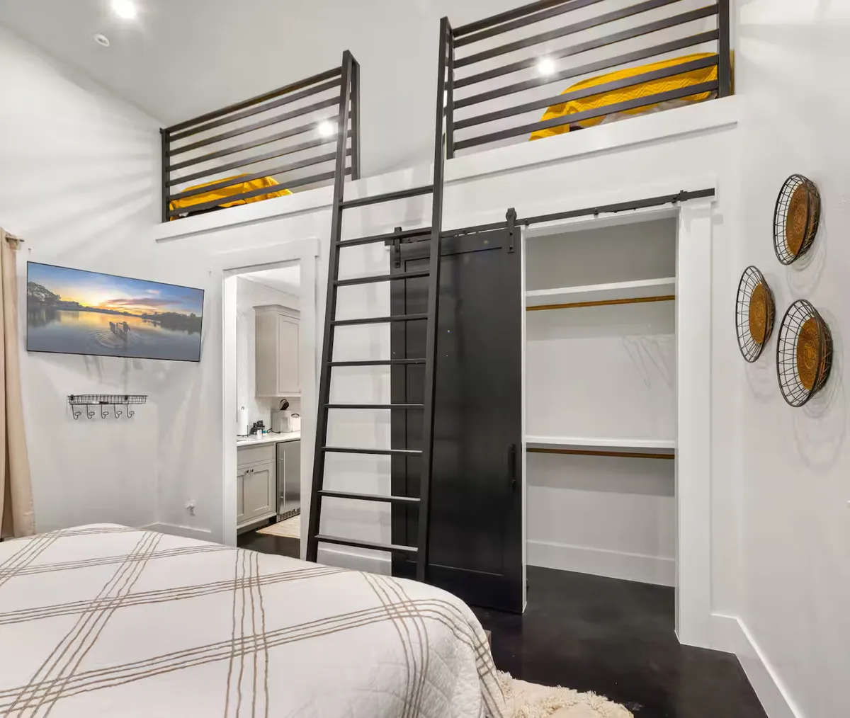 Wander Kingsland Waters #38