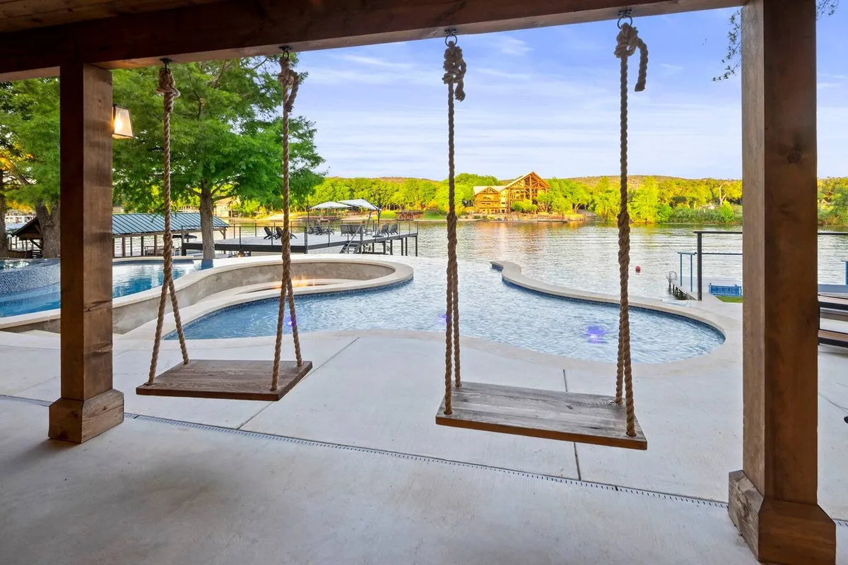 Wander Kingsland Waters #47