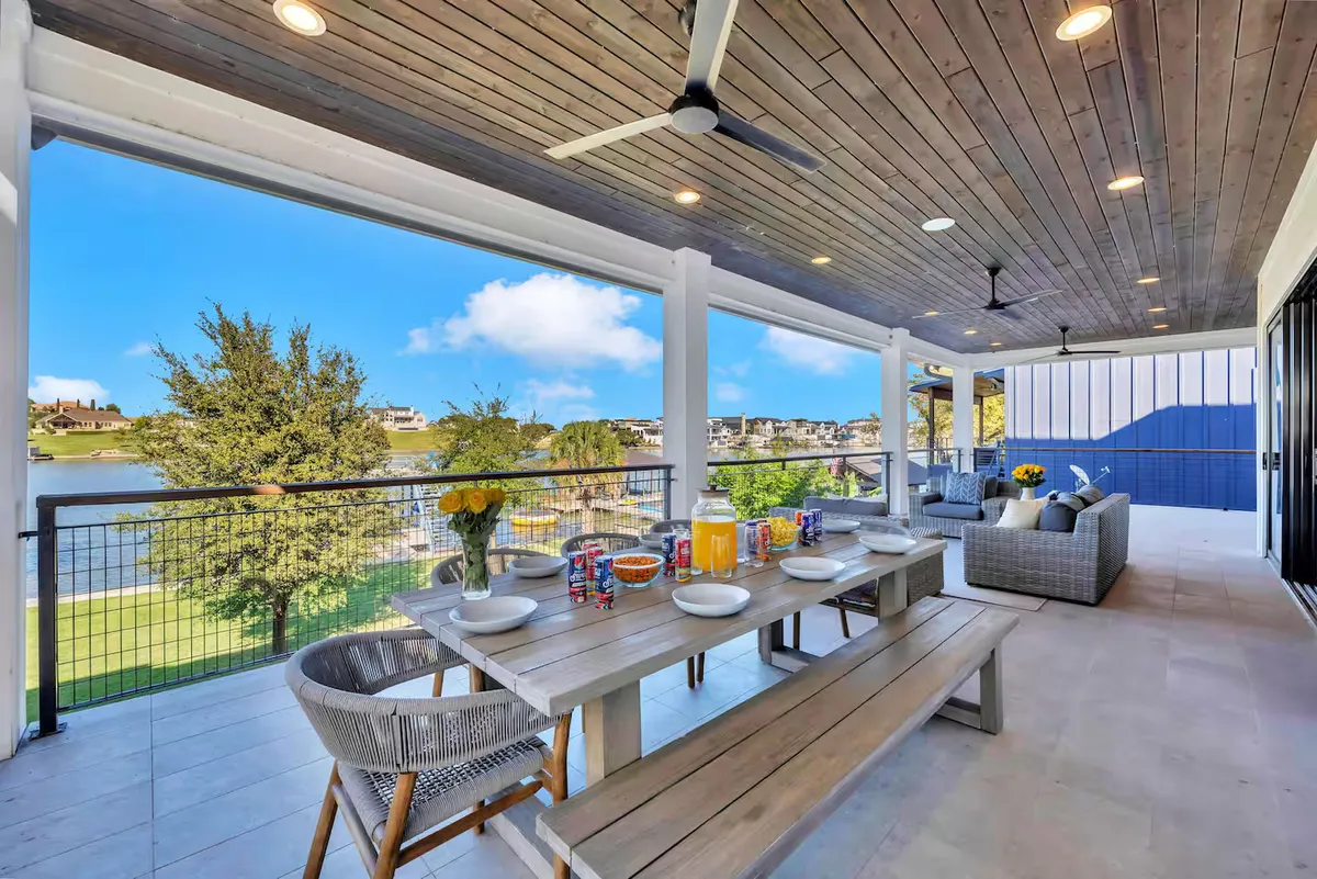 Wander Kingsland Vista