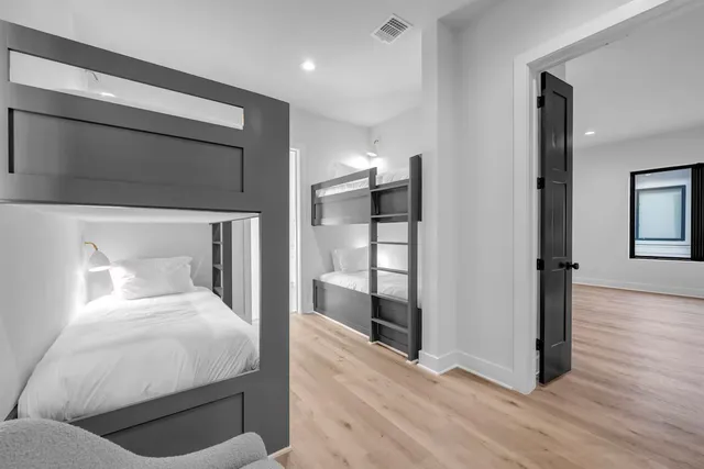 Bunk Bedroom image 1