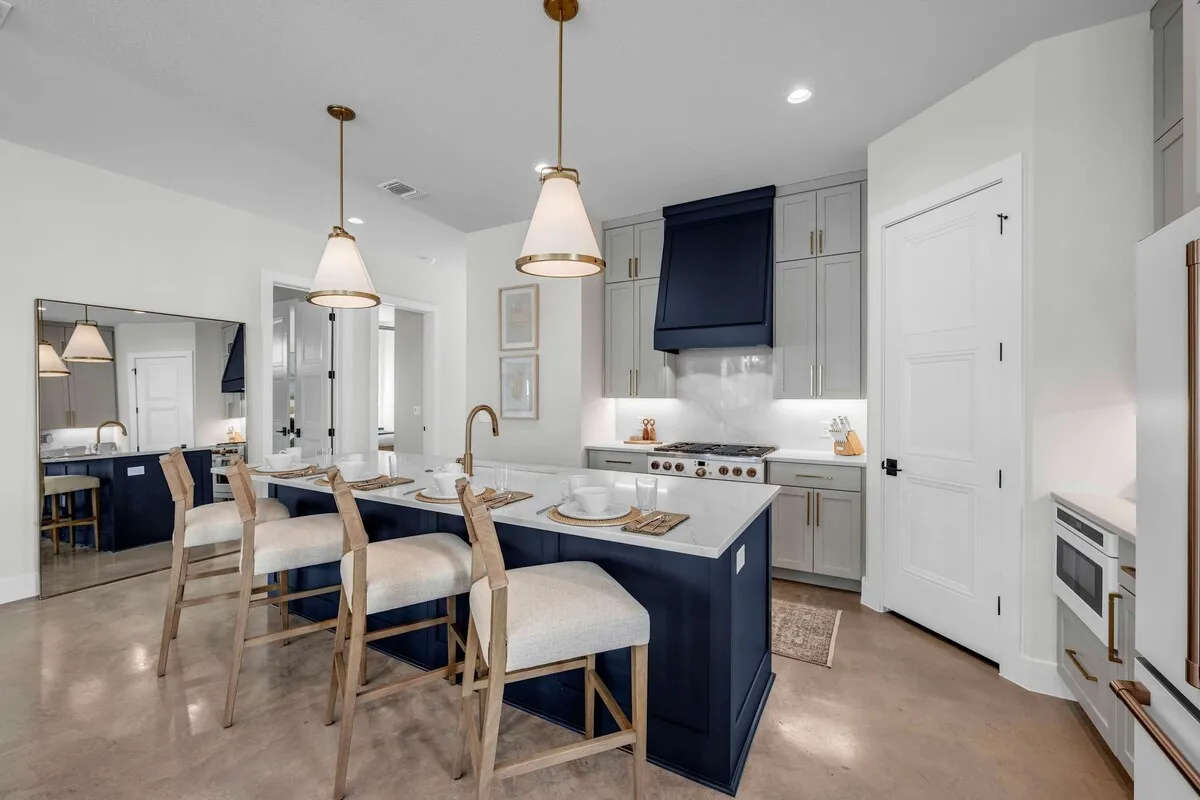 Wander Marble Falls Crest #24