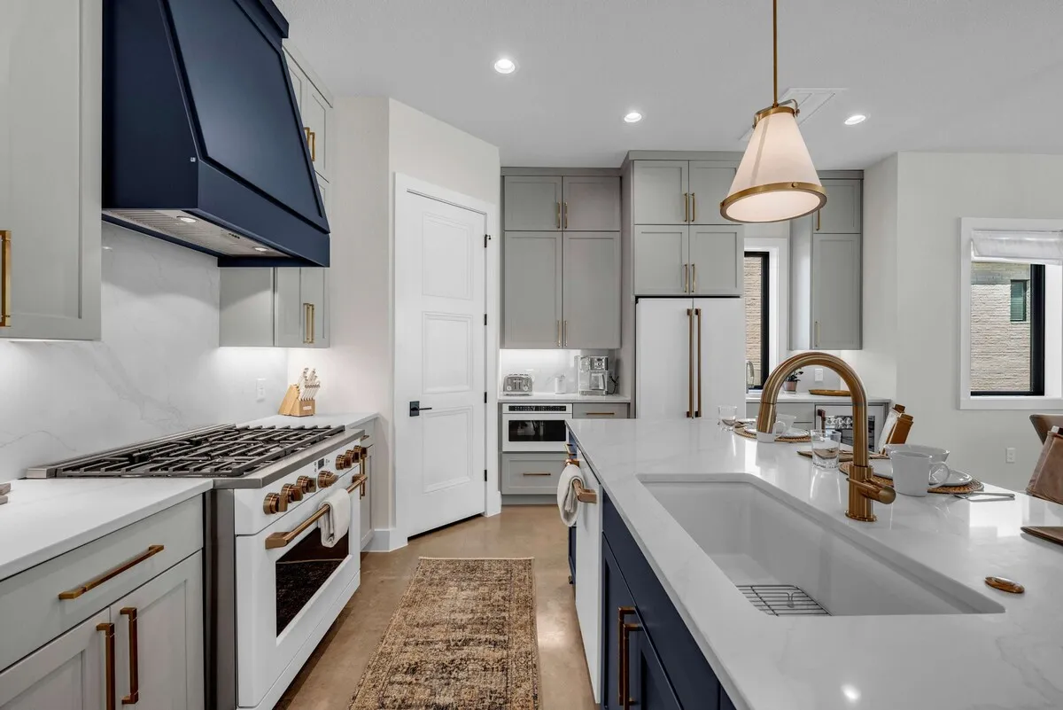 Wander Marble Falls Crest #36