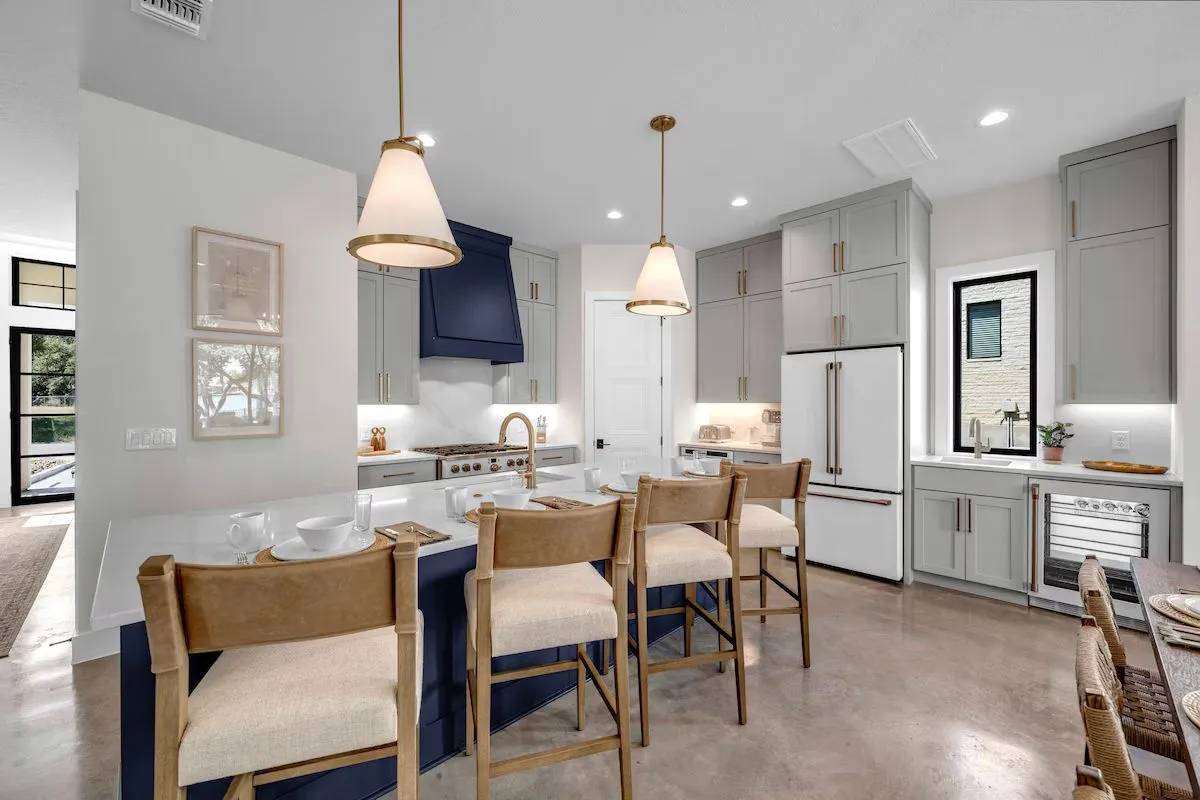 Wander Marble Falls Crest #49