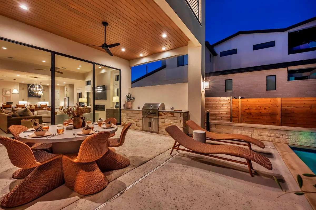 Wander Marble Falls Crest #37