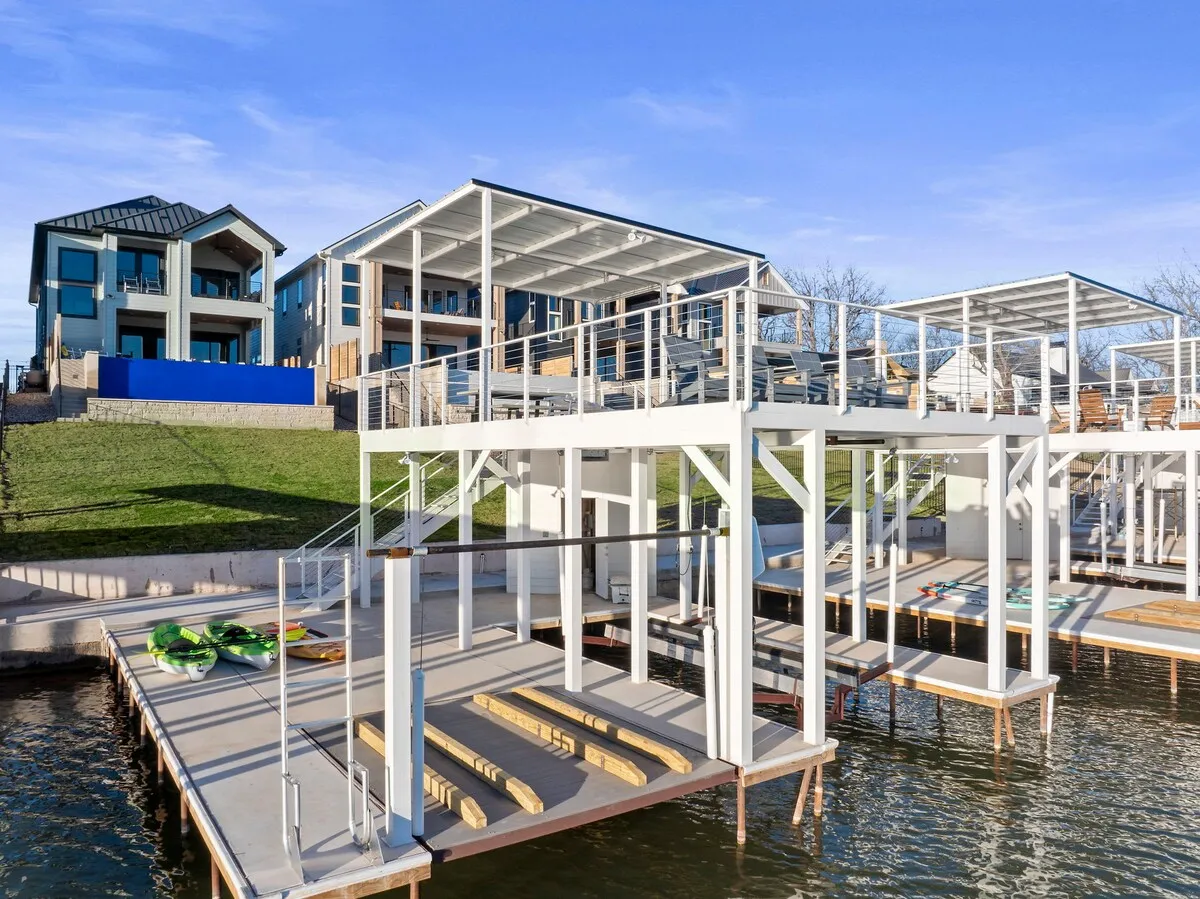 Wander Kingsland Meadow #26