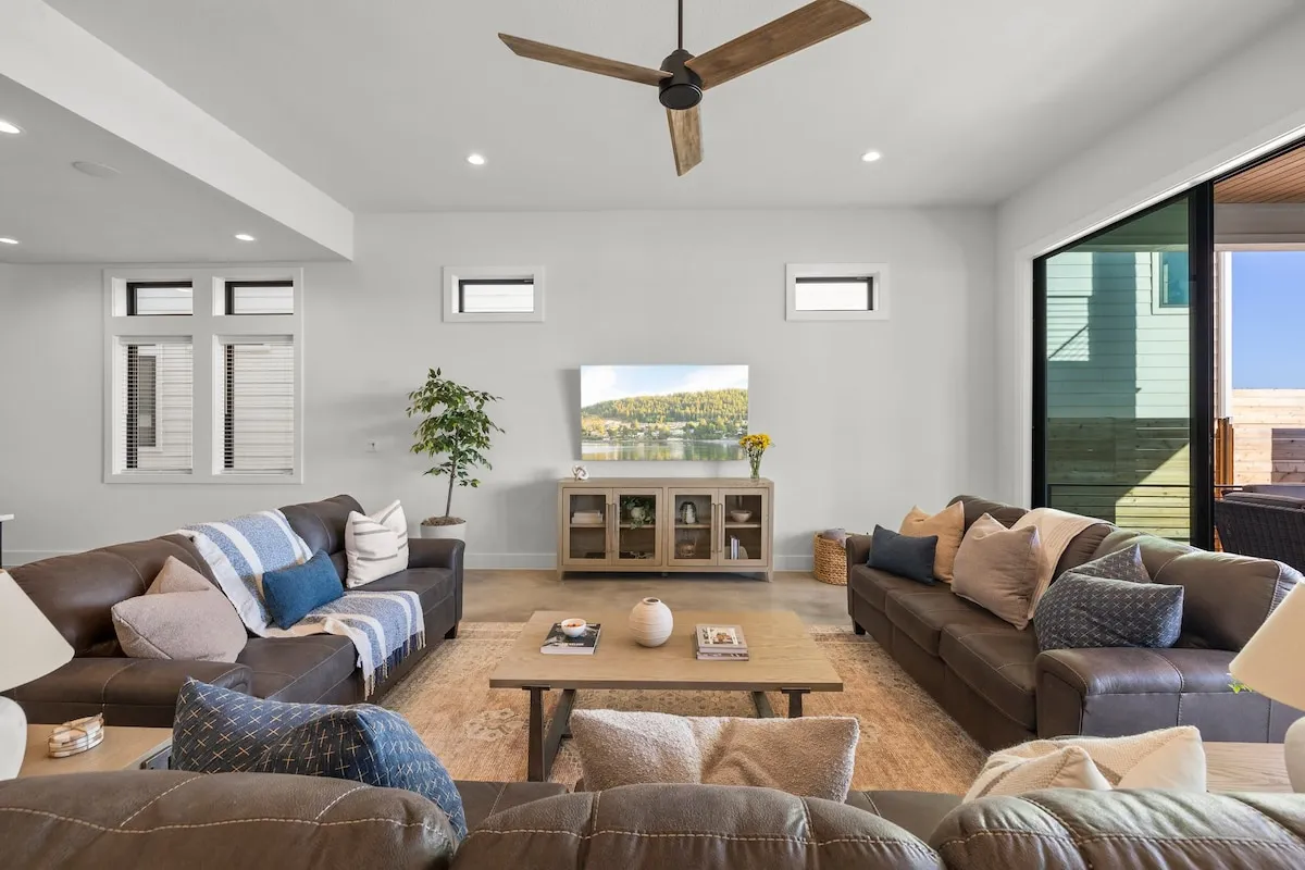 Wander Kingsland Meadow #8