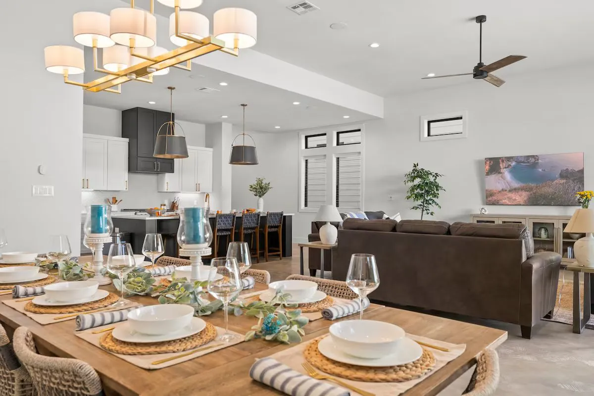 Wander Kingsland Meadow #10