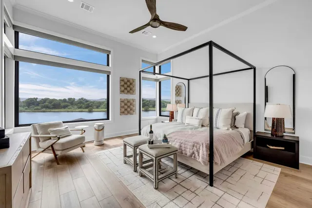 Bedroom 1 image 1