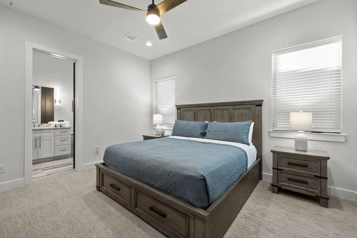 Wander Kingsland Meadow #34