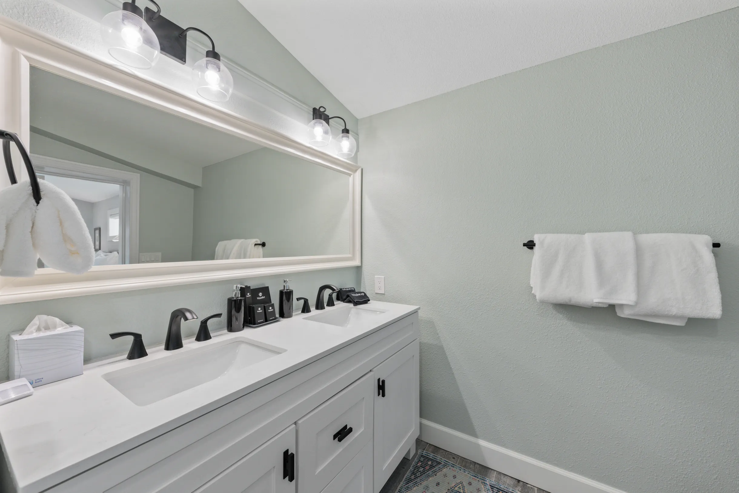 Wander Camdenton Lake #76