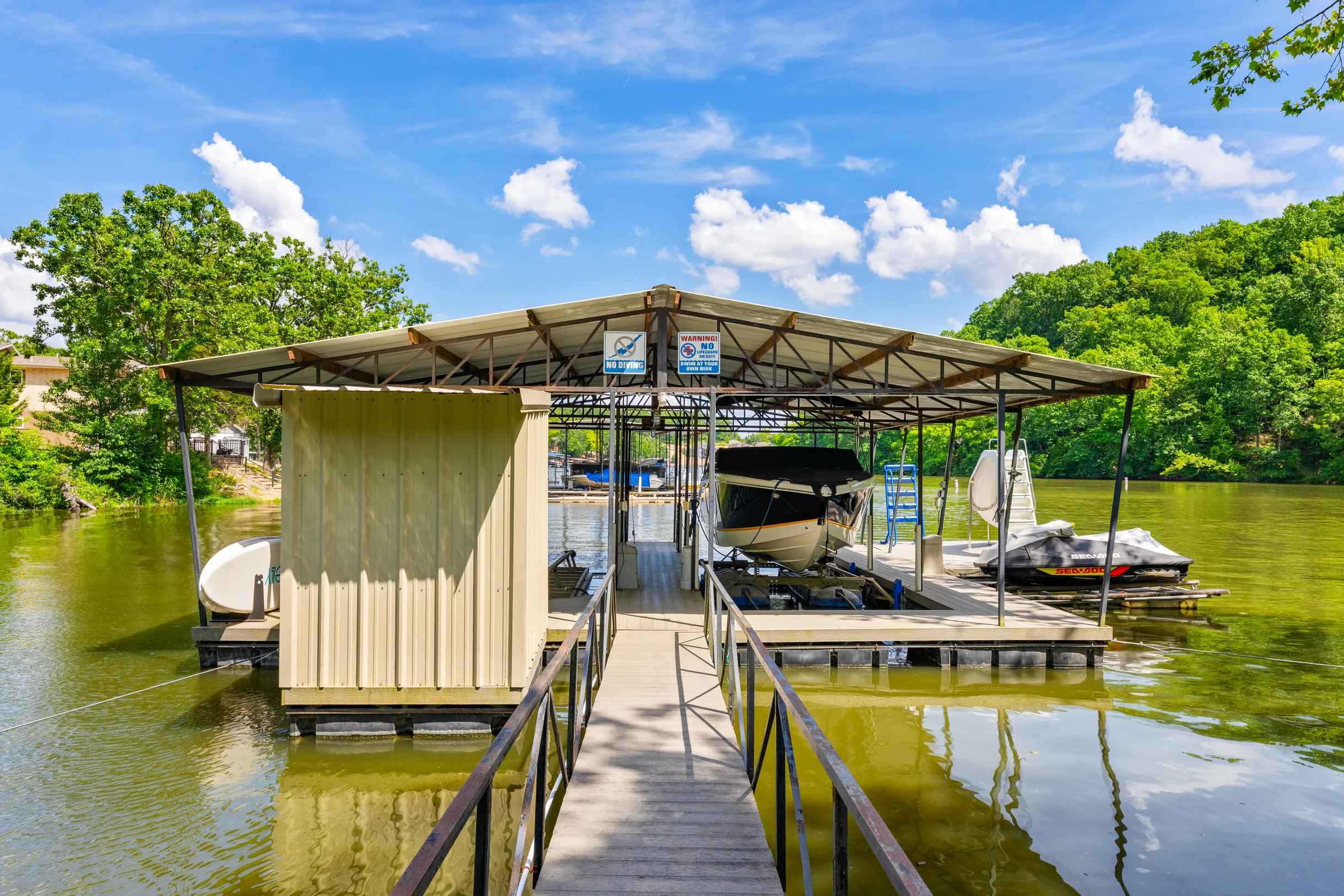 Wander Camdenton Lake #77