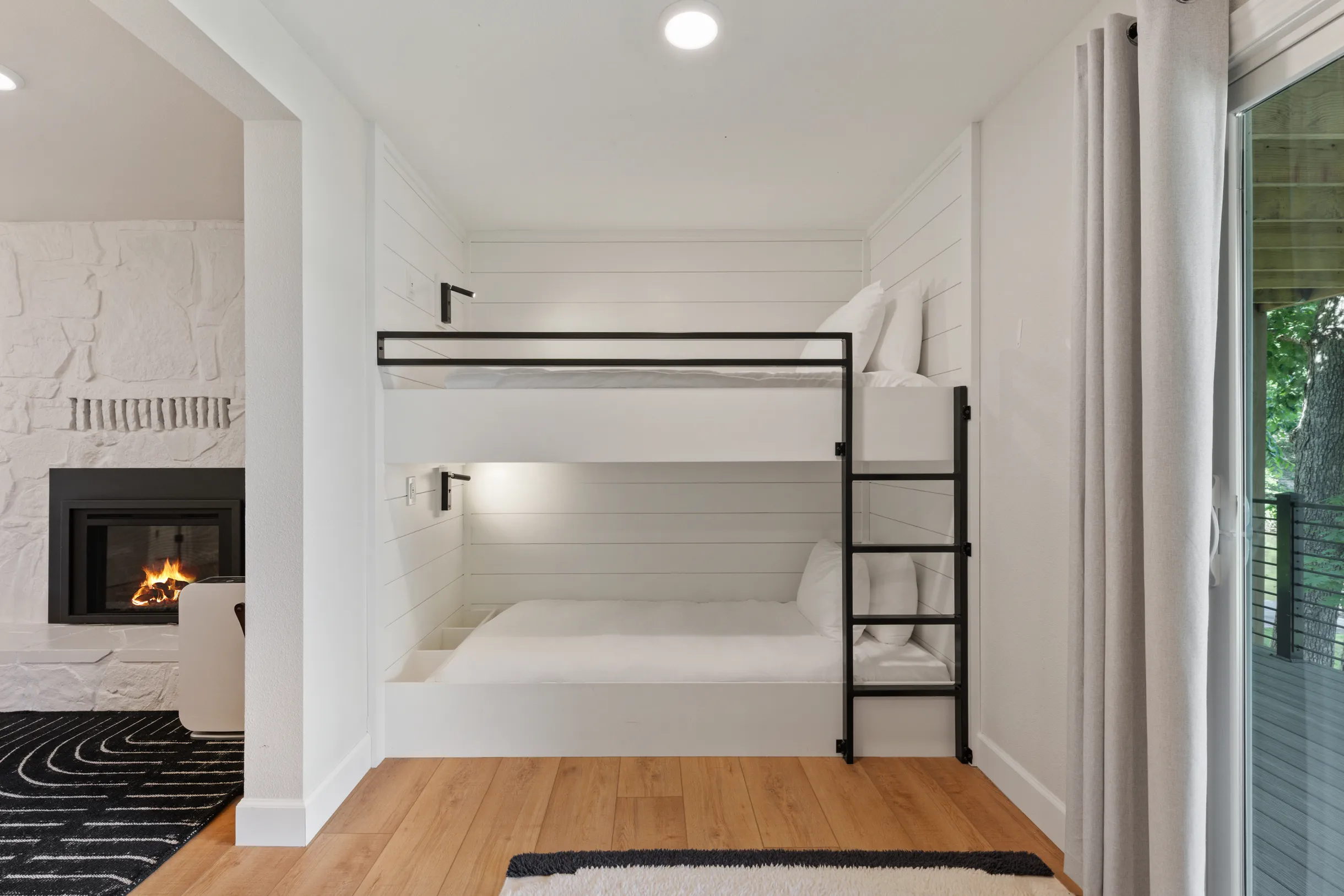 Wander Camdenton Lake #80