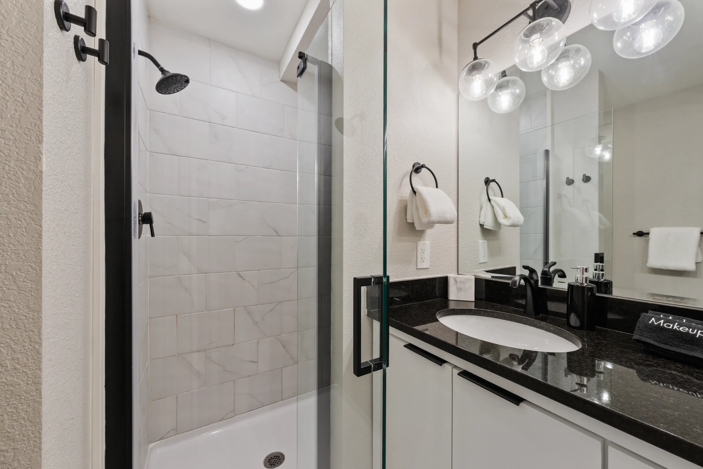 Wander Camdenton Lake #81