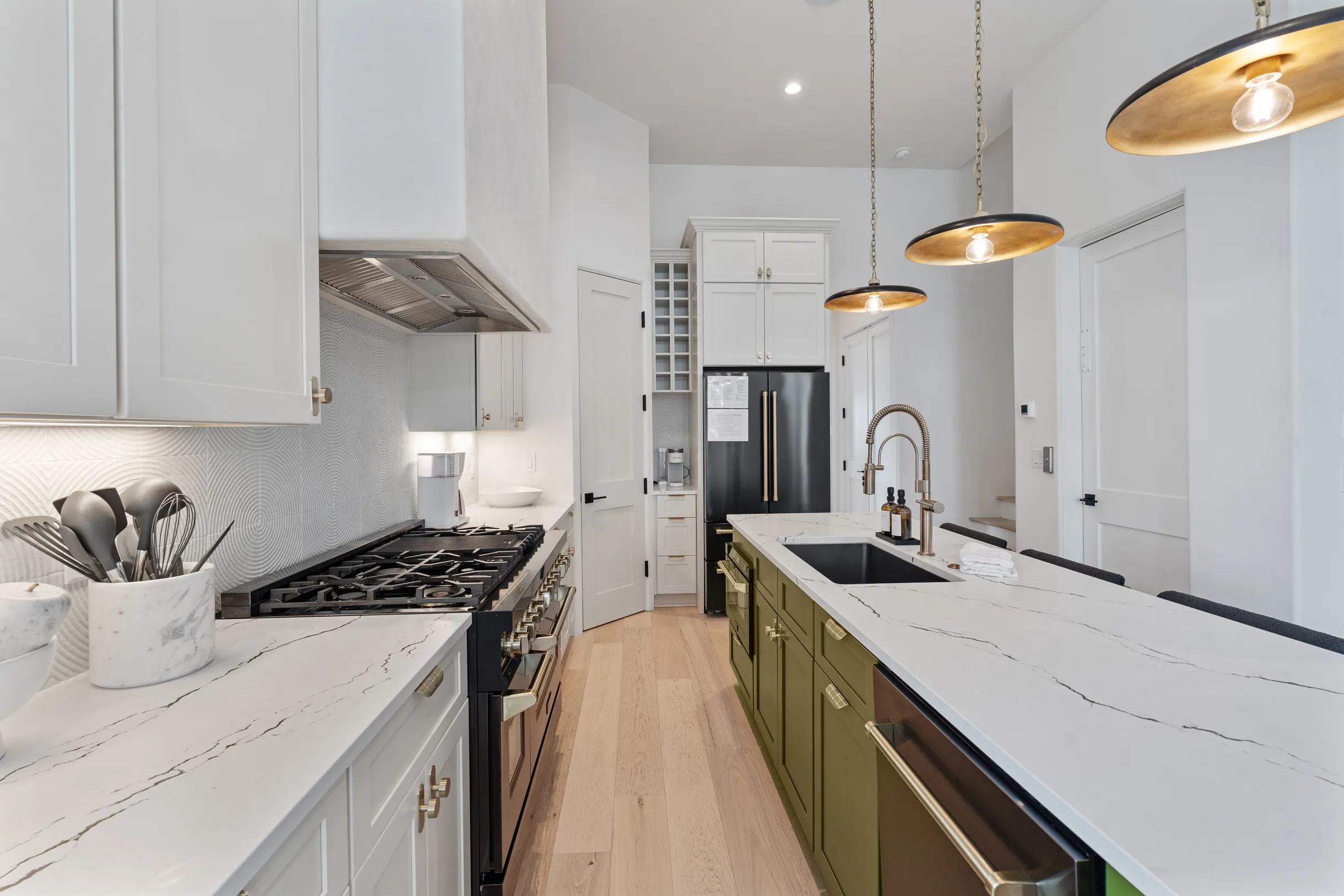 Wander Inlet Coast #83