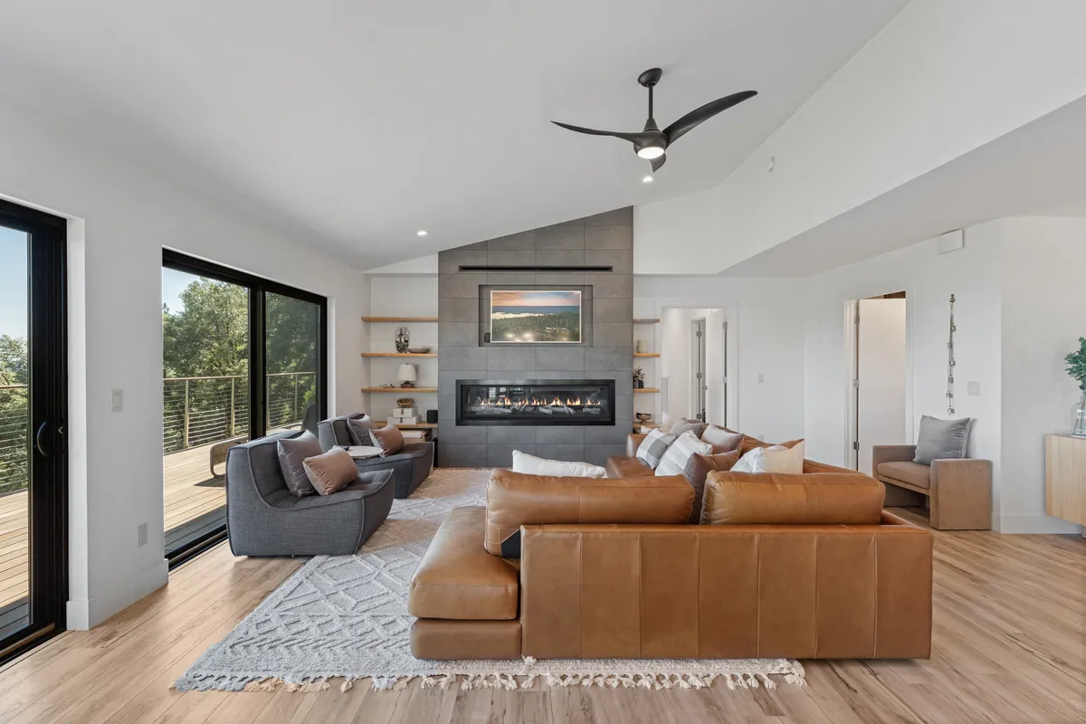 Wander Nevada City Vista