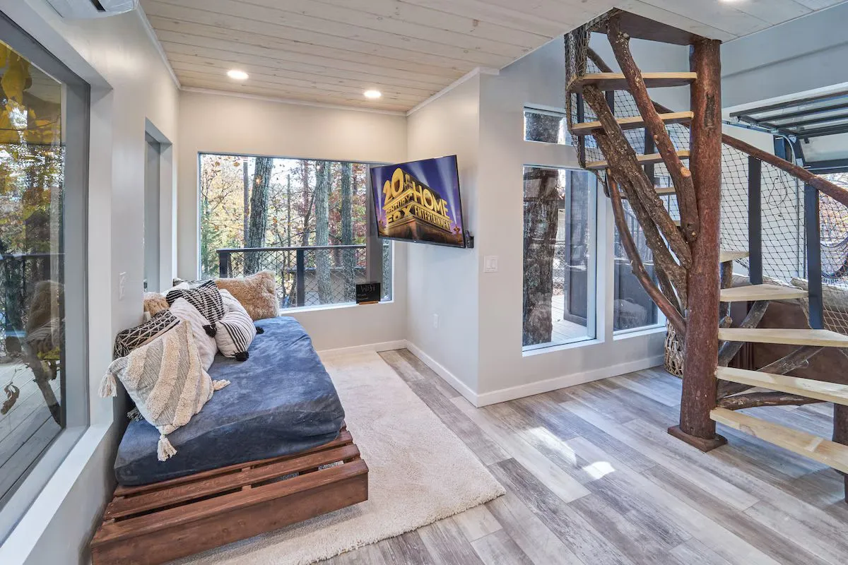 Wander Sevierville Woods #24