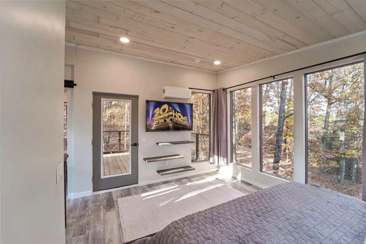 Wander Sevierville Woods #25