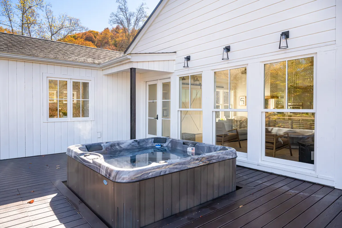 Wander Asheville Wilkie