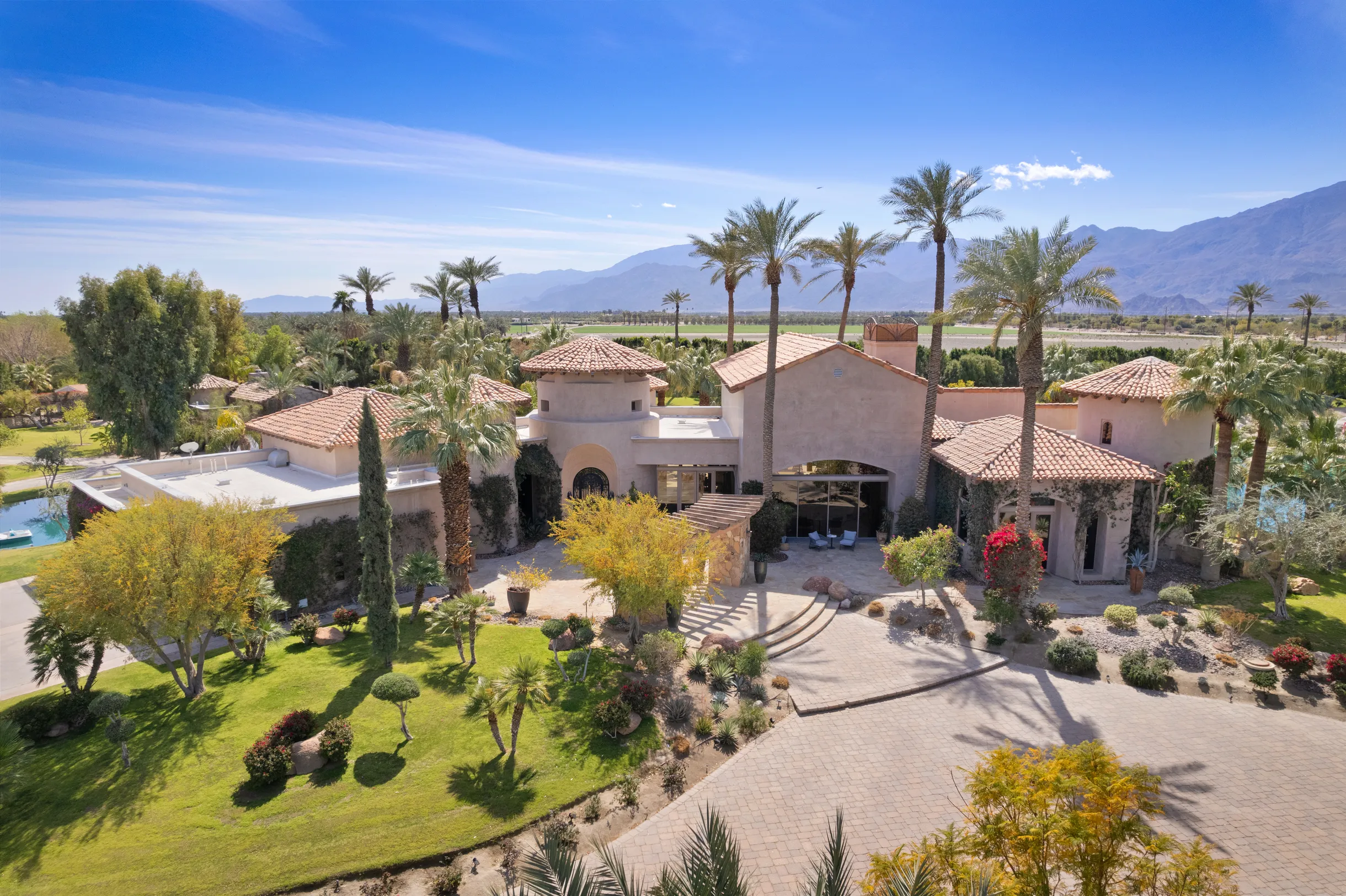 Mirabella Estate with Private Lake #46