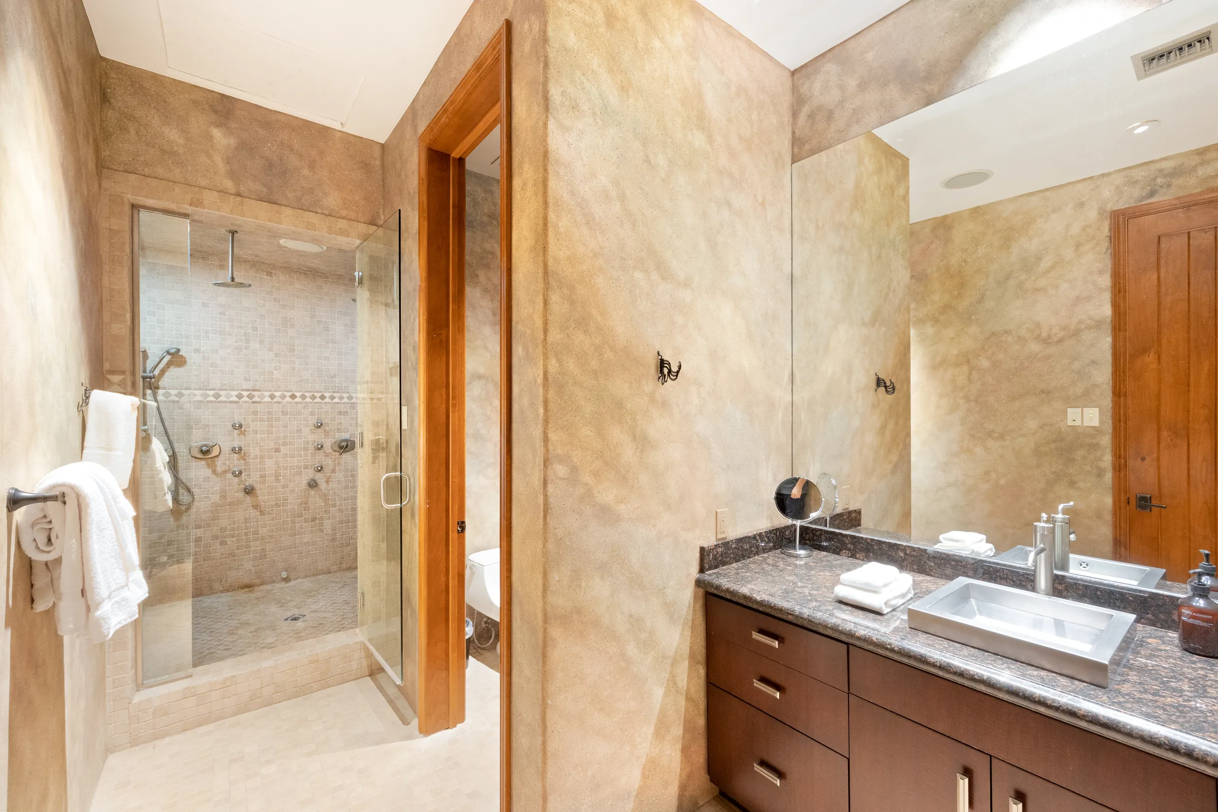 Mirabella Estate with Private Lake #19