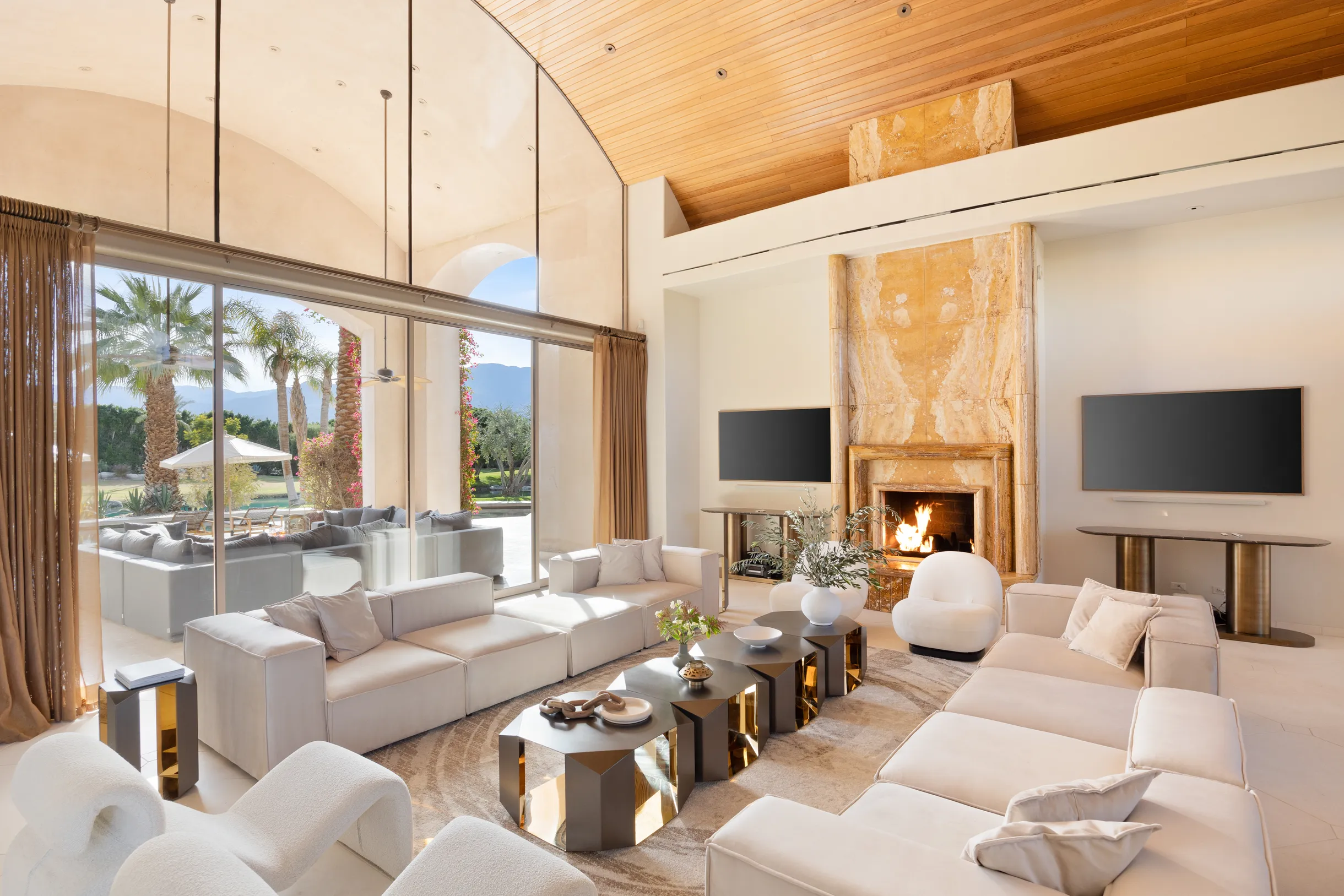 Mirabella Estate with Private Lake #21