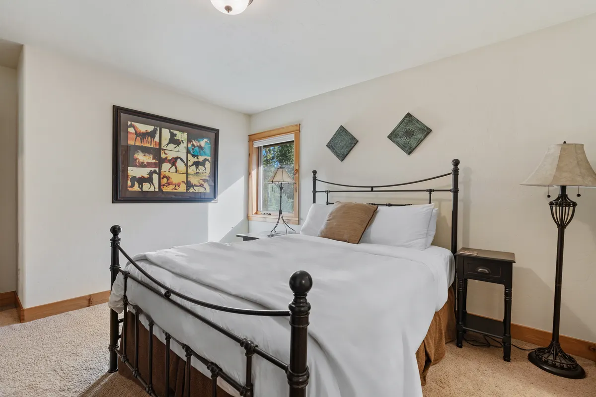 Bedroom 3 image
