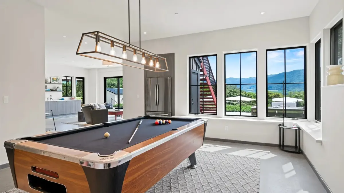 Stunning Estate - 3BD All Ensuite with gardens, pool, outdoor kitchen #7