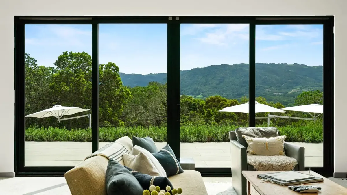 Stunning Estate - 3BD All Ensuite with gardens, pool, outdoor kitchen #28