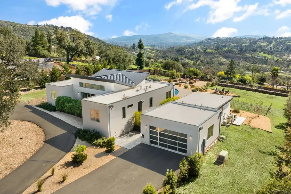 Sunset Ridge | Luxury Wine Country Retreat #41