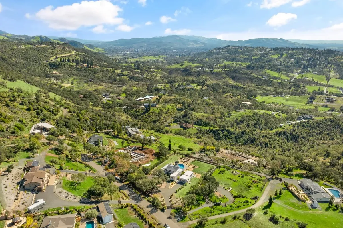 Sunset Ridge | Luxury Wine Country Retreat #51