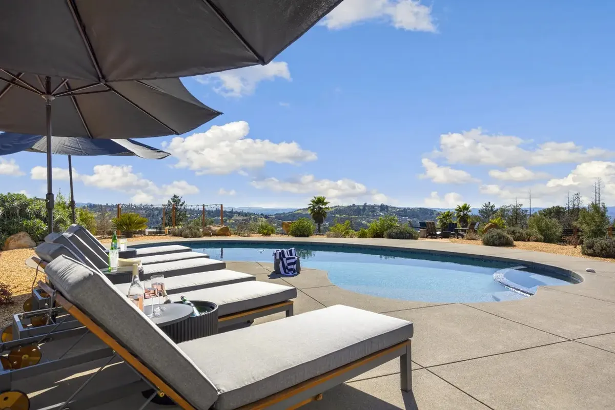 Sunset Ridge | Luxury Wine Country Retreat #43