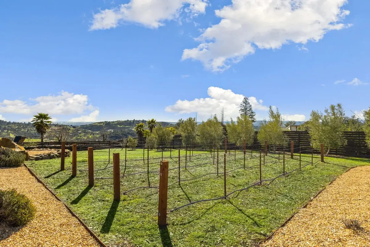 Sunset Ridge | Luxury Wine Country Retreat #32