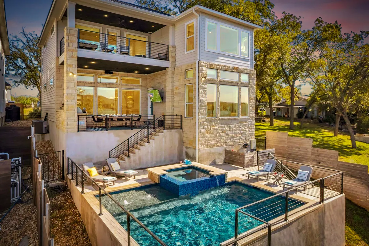 Wander Burnet Waters