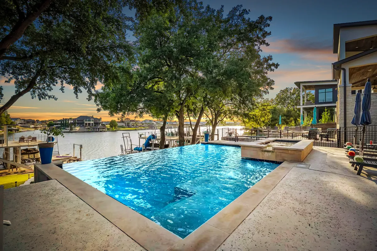 Wander Kingsland Lake #2