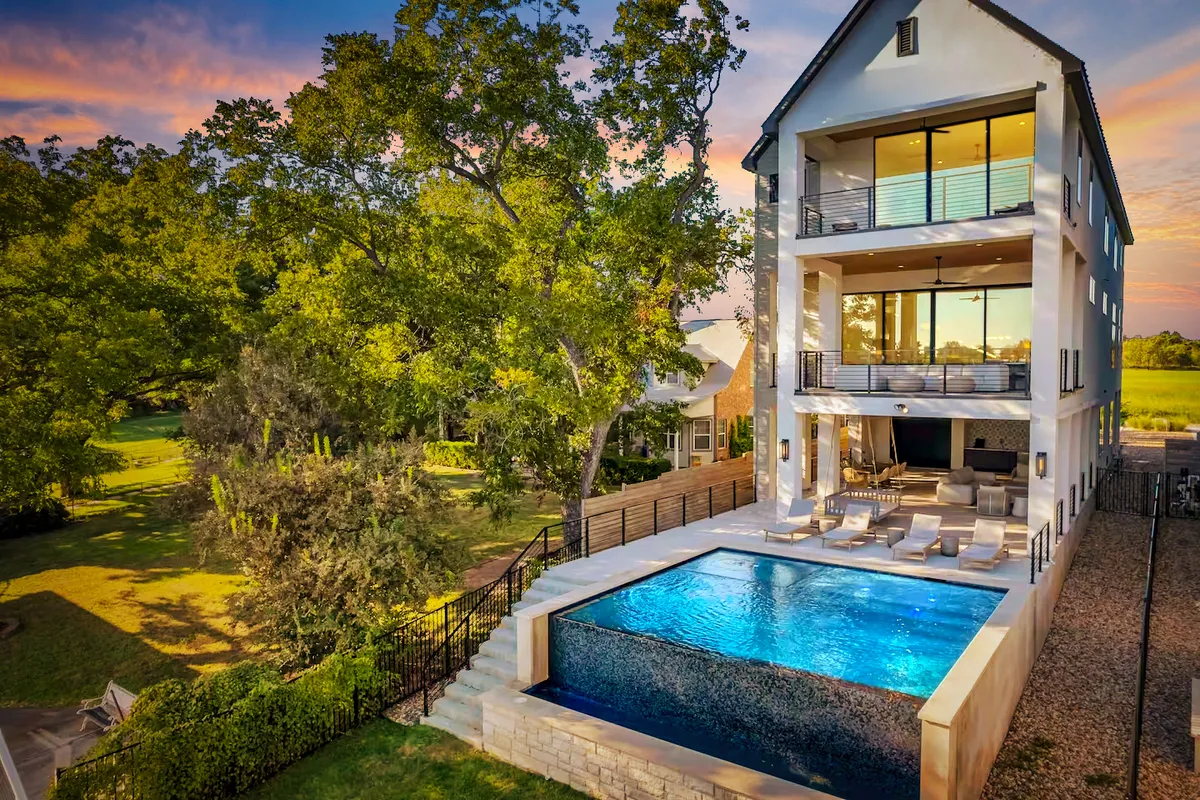 Wander Kingsland Ridge