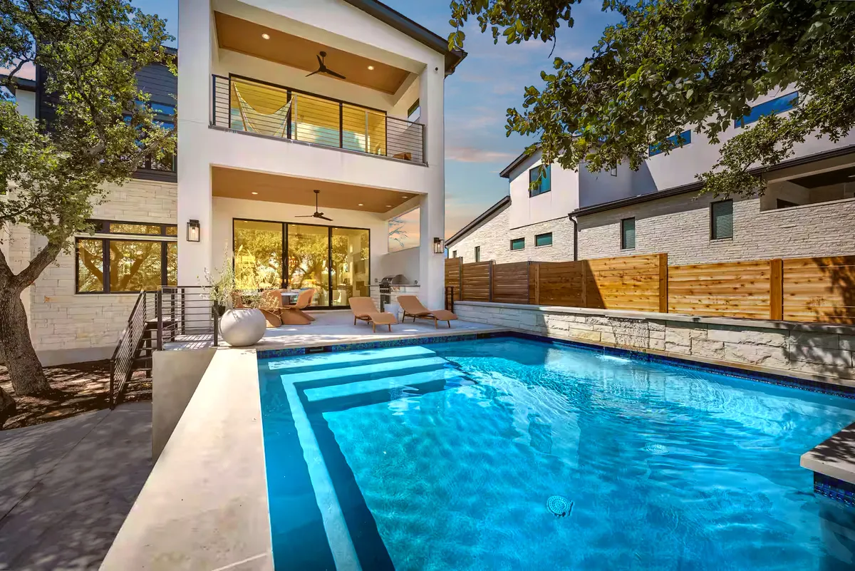 Wander Marble Falls Crest #2