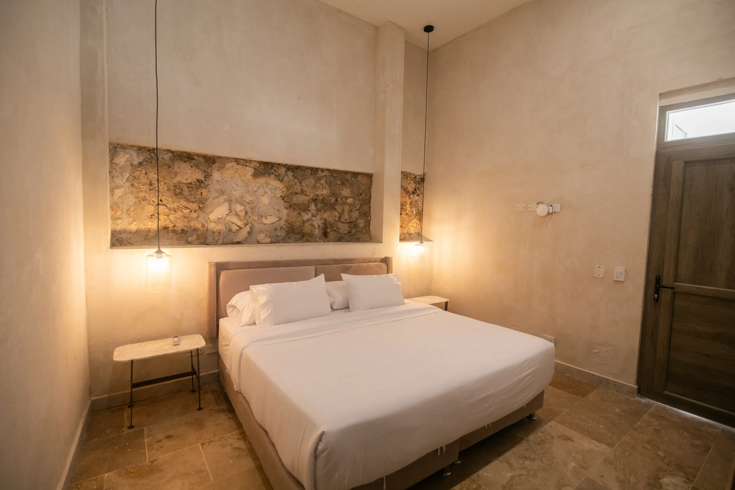 Wander Cartagena Glow #15