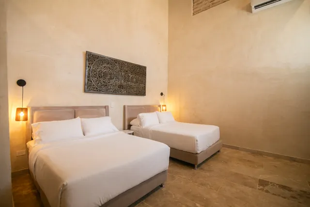 Bedroom 5 image 1
