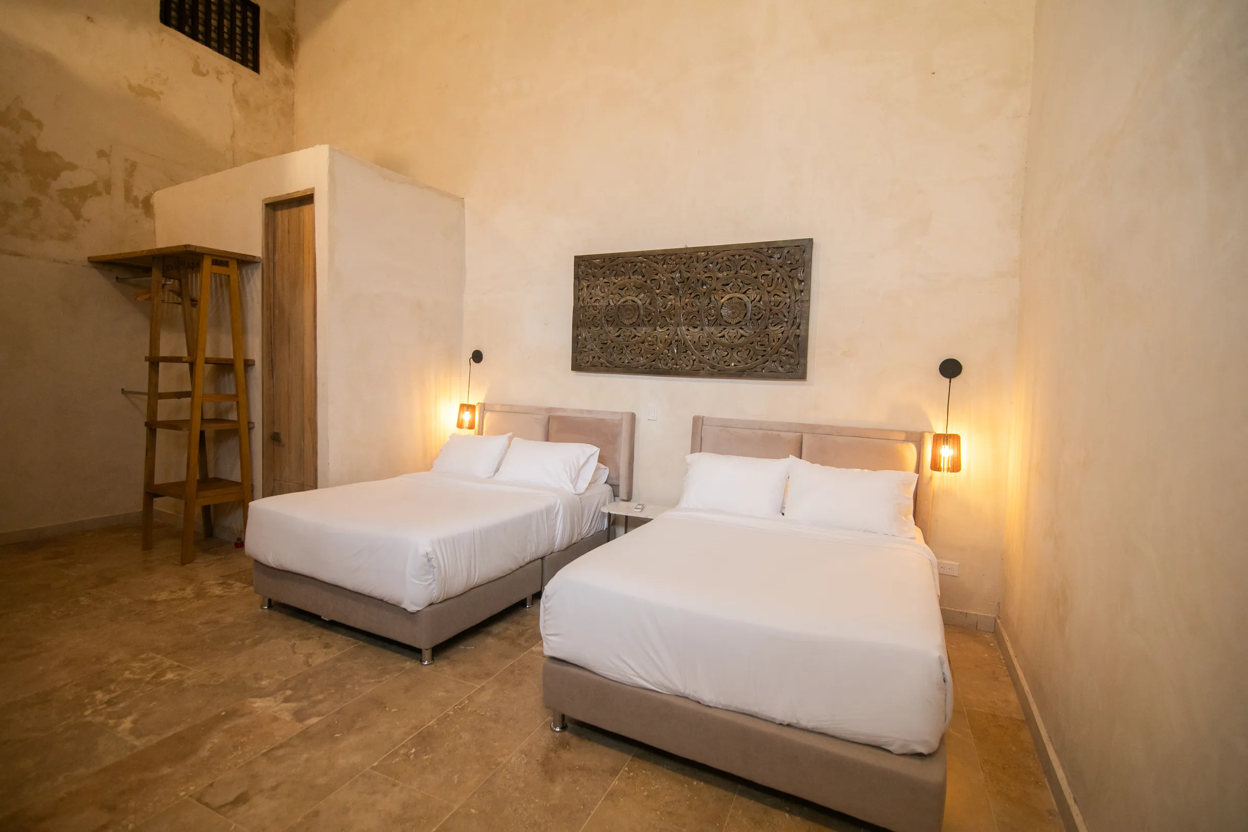 Wander Cartagena Glow #29