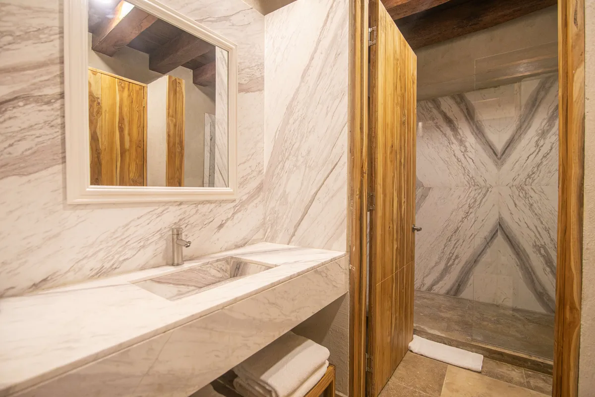 Wander Cartagena Stones