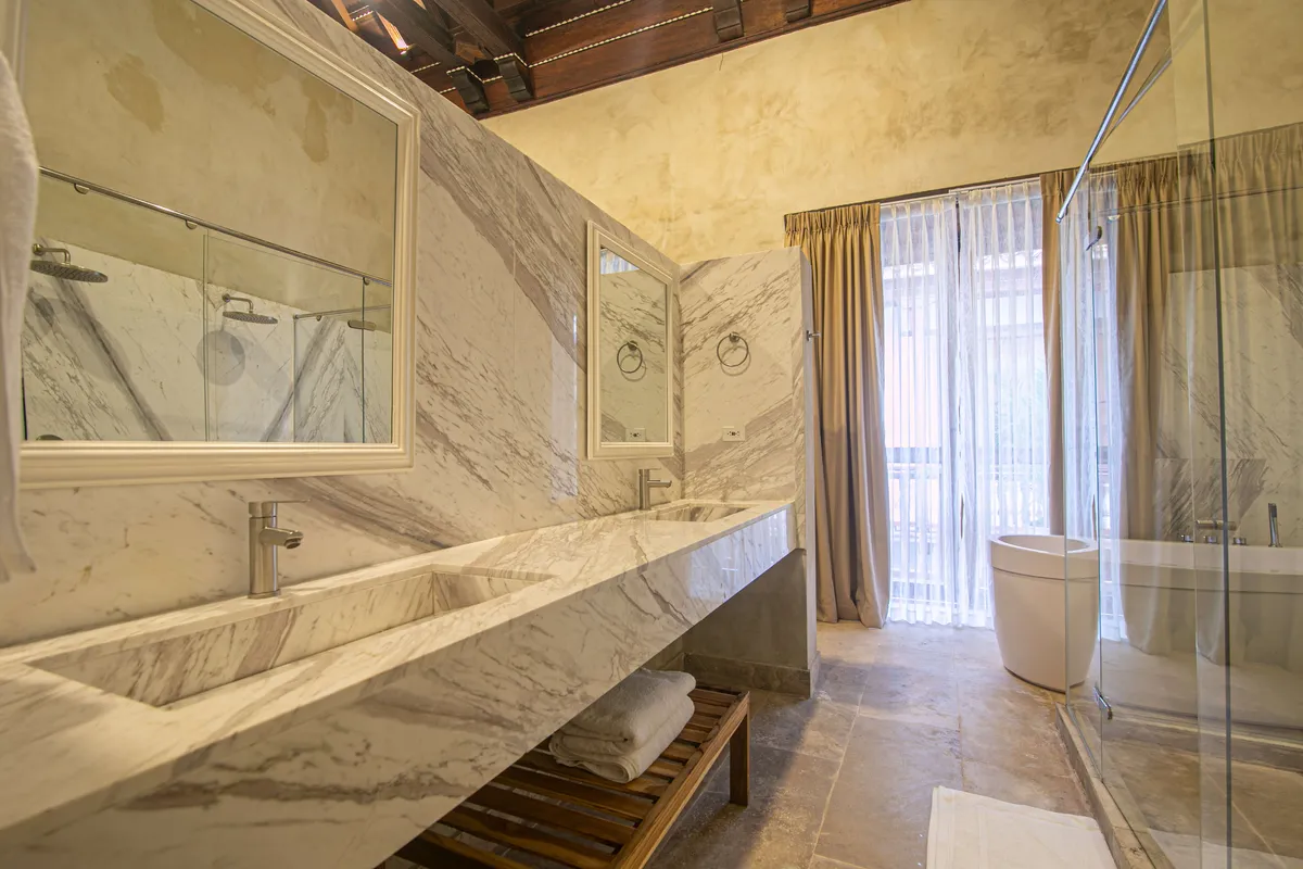 Wander Cartagena Stones