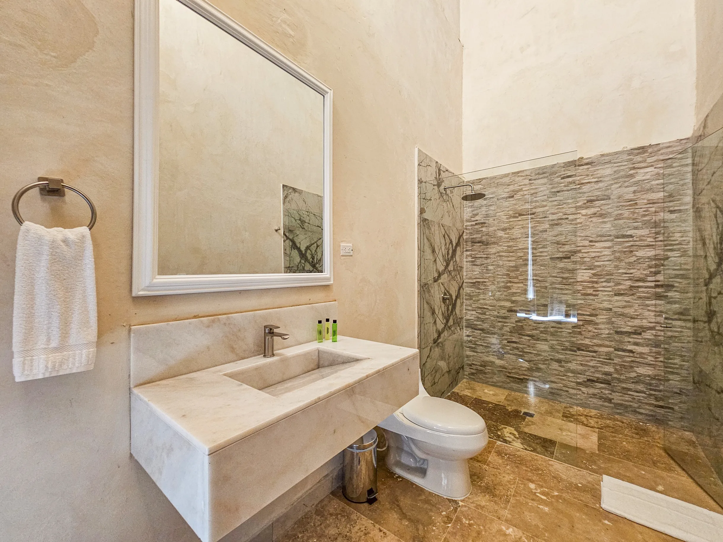 Wander Cartagena Glow #30