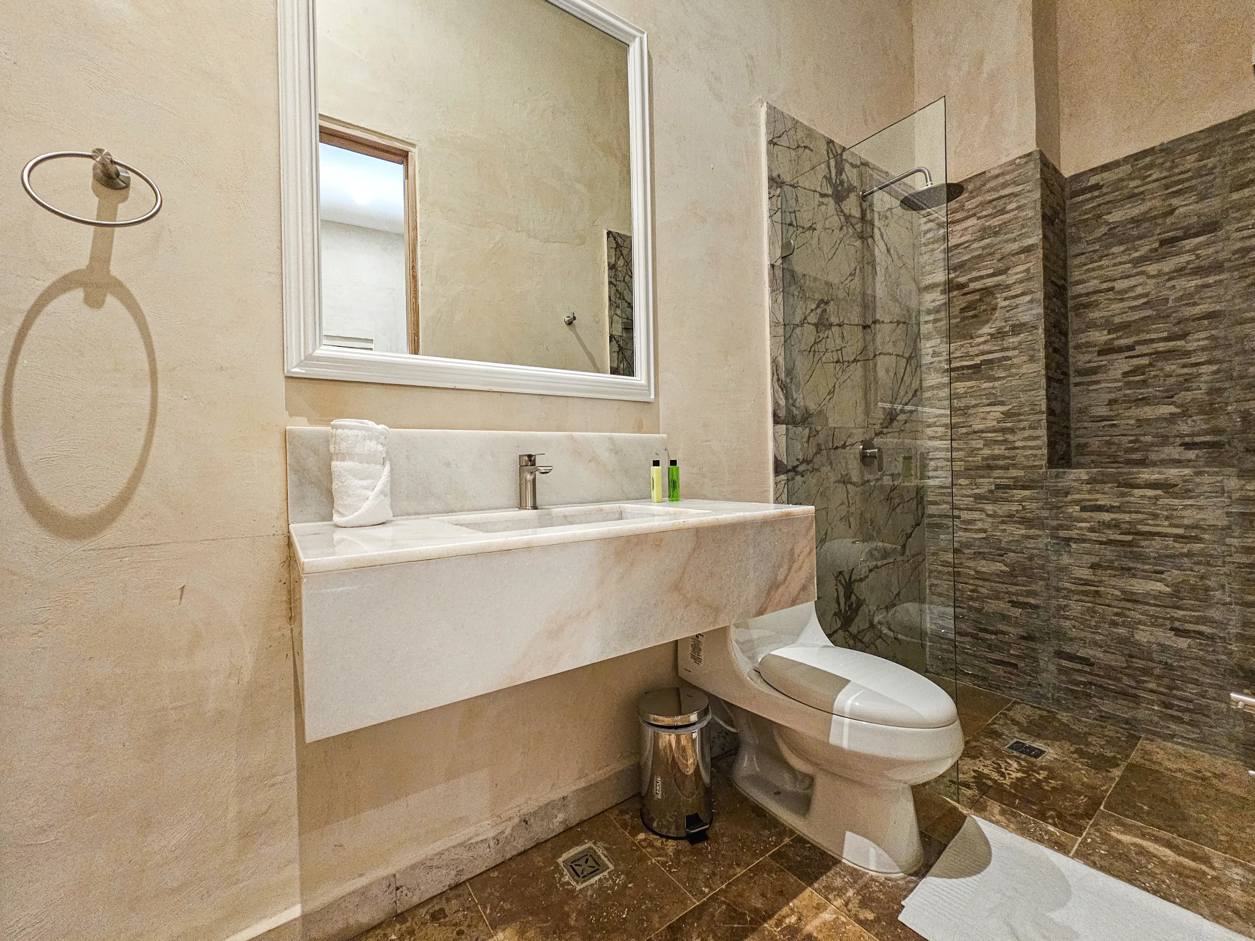 Wander Cartagena Glow #17